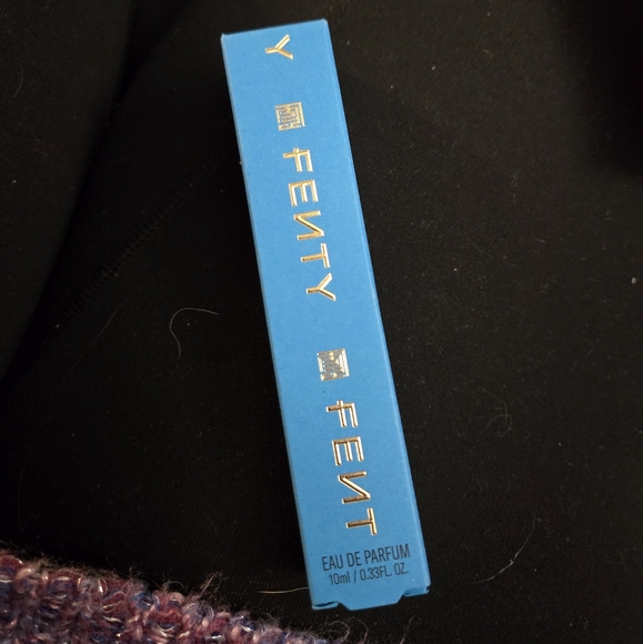 NIB Fenty Eau de Parfum Travel Spray 10ml / .33 oz - Picture 3 of 8